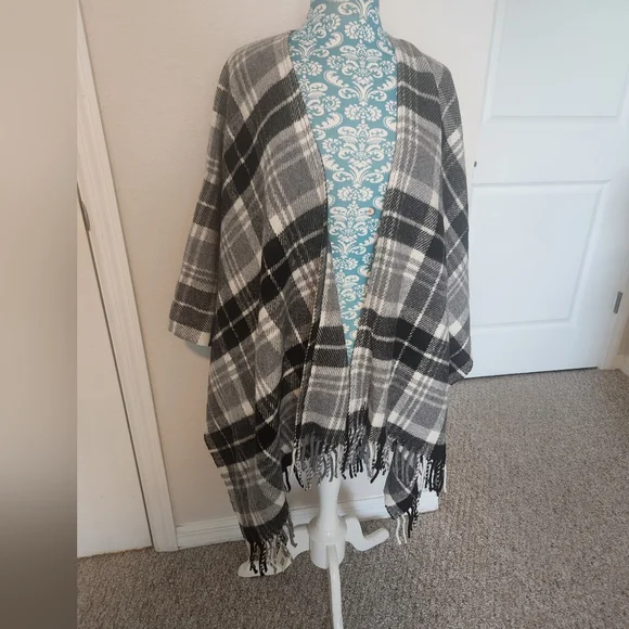 Plaid Fringe Shawl