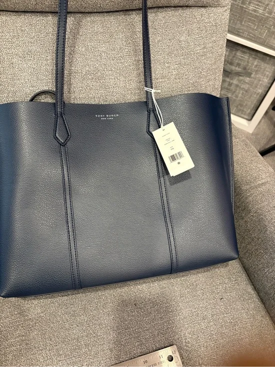 Tory Burch Perry Tote: Navy Blue Leather