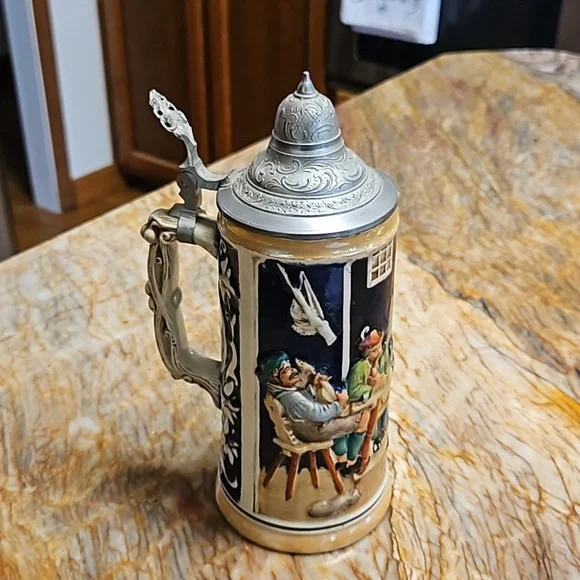 GERZ 3D German Ceramic Lidded Beer Stein Mug Cup