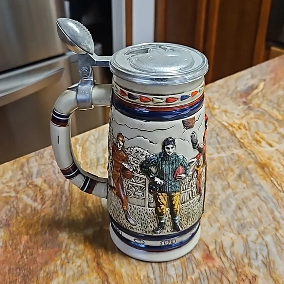 AVON 1983 3D Lidded History of Great American FOOTBALL beer stein cup mug