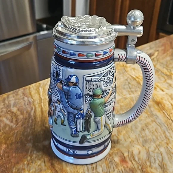 AVON History of Great American BASEBALL 3D Lidded Beer Stein Cup Mug