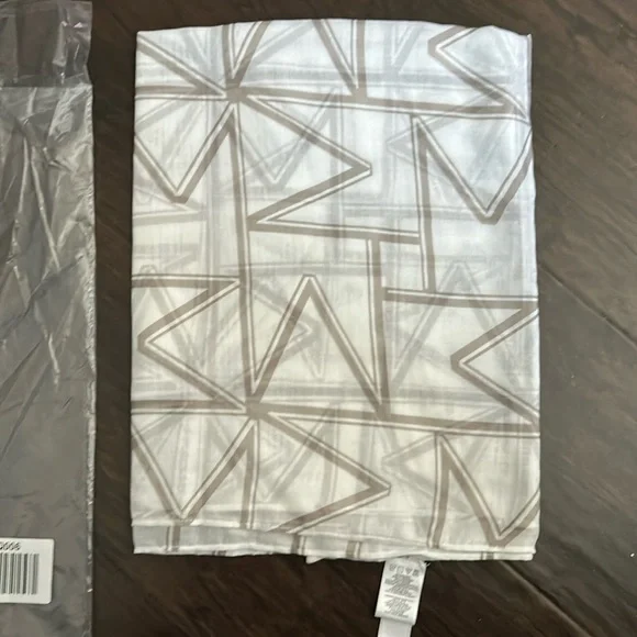 WynneLayers  geometric Print Scarf Lightweight Polyester olive khaki cream