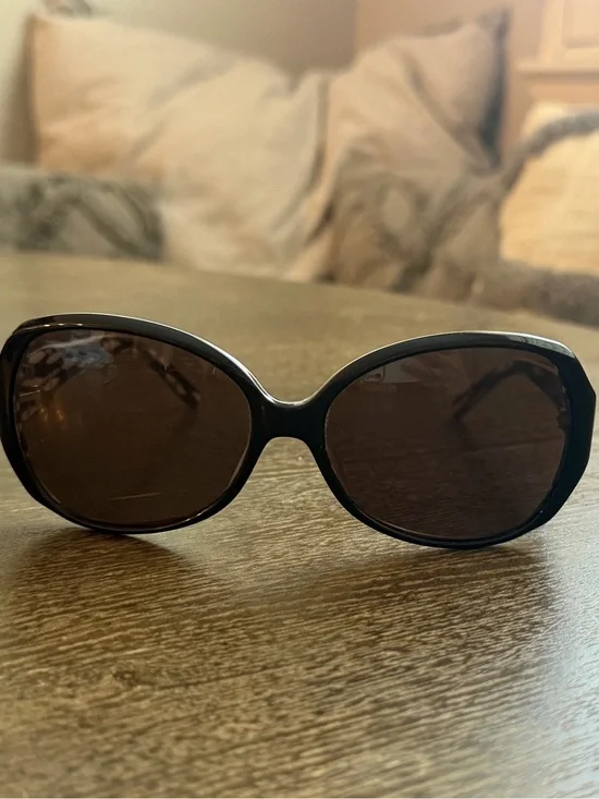 Tory Burch Women's Black Oval Sunglasses