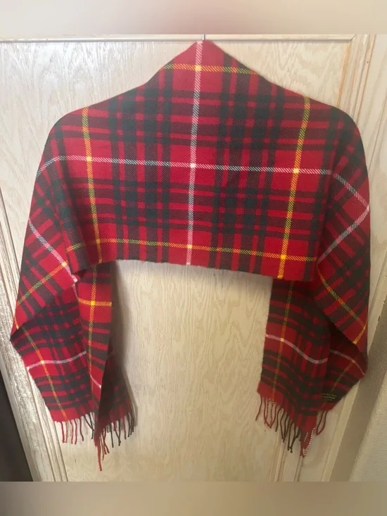 Ingles Buchan 100% Lambswool Tartan Scarf 12 X 62” Scotland Fringe Red Holiday