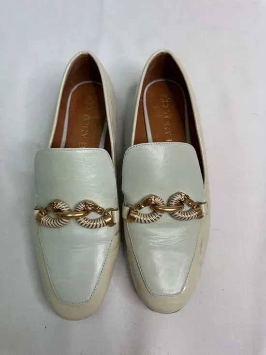 Tory Burch Cream Leather Loafers with Gold Chain Link