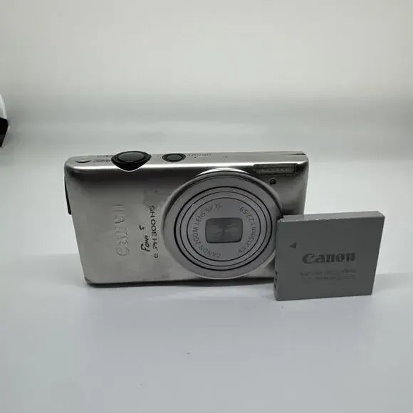 Canon PowerShot ELPH 300 HS 12.1MP Digital Camera Black Works W/ Battery No Char