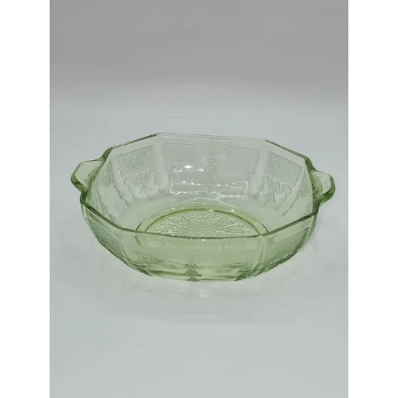 Anchor Hocking Princess Green‎ Uranium Glass Handled Nappy Dish Octagonal 6