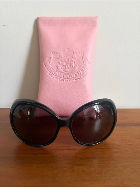 Juicy Couture Black Oversized Sunglasses with Pink Case