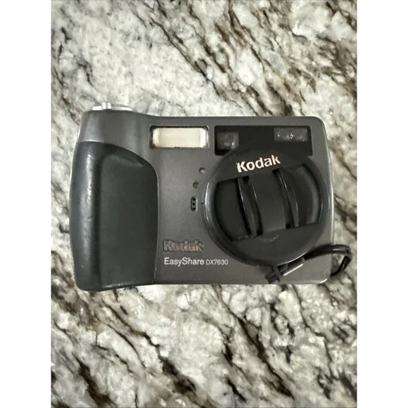 Kodak EasyShare DX7630 6.1MP Digital Camera Schneider Lens Untested For Parts