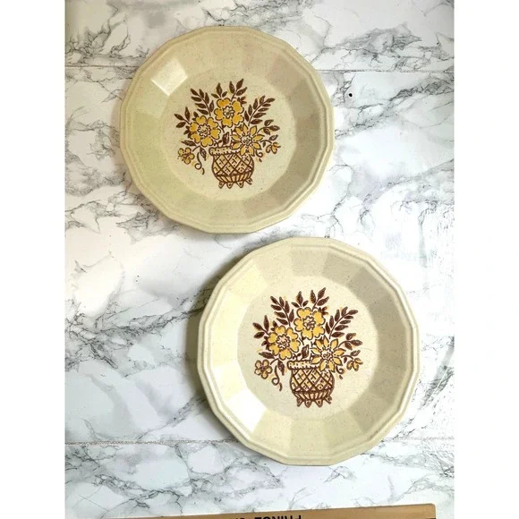 Homer Laughlin Desertstone HLC156 Dinner Plates Set‎ 10.25in Cream Yellow 1970s