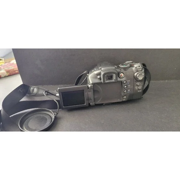 Vintage Collectible Canon PowerShot S3 6.0-megapx bridge digital Camera Photogra