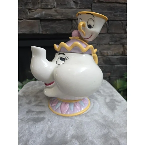 Disney Beauty and the Beast Mrs. Potts & Chip Cookie Jar Never Used Sat In Cabin