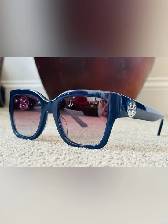 Brand New Never Worn Tory Burch Sunglasses