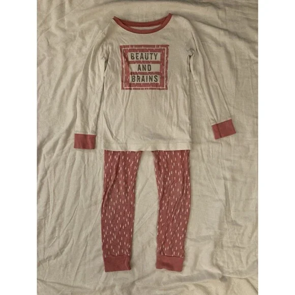 5T/5A Old Navy girl clothes - 2 piece outfit | text theme