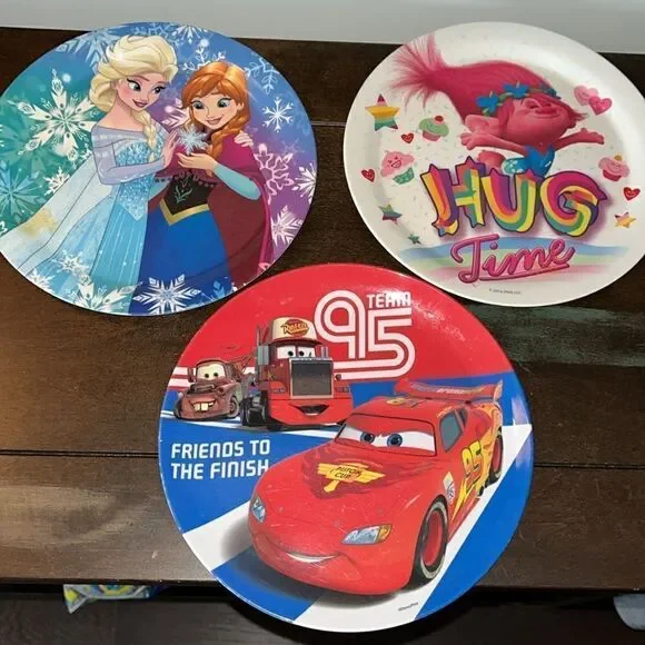 3 Frozen, Cars Lightning McQueen Smurfs party plastic Round 8” Disney plate