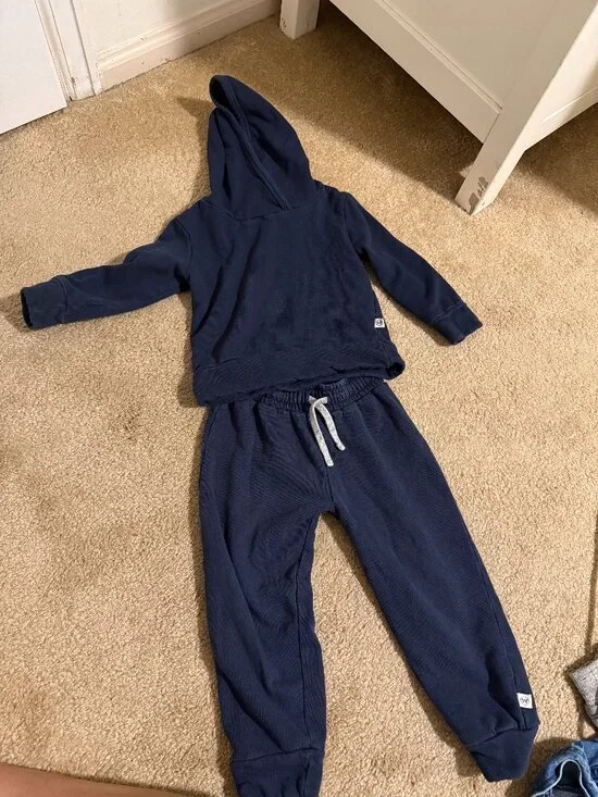 Honest navy matching set
