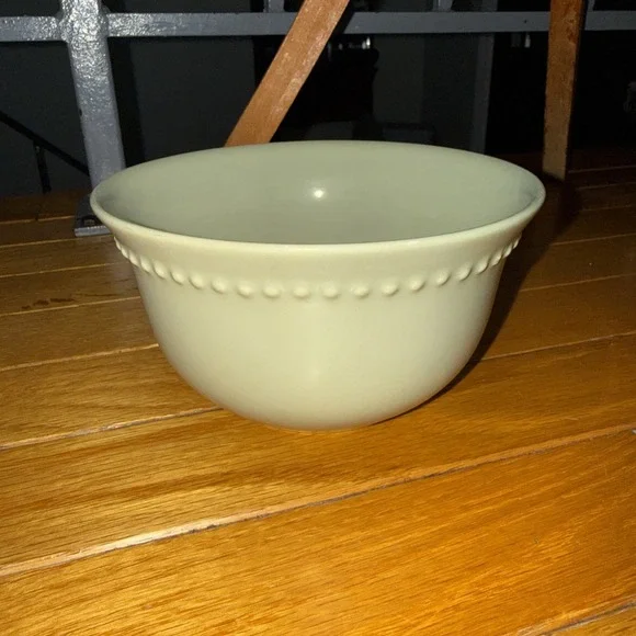 Pottery Barn EMMA Bowl Green Beaded Soup Cereal EXC