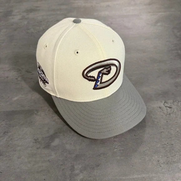 Hat Club Arizona Diamondbacks New Era Cap 7 1/8 UNDFTD Chrome Storm Grey Pink UV