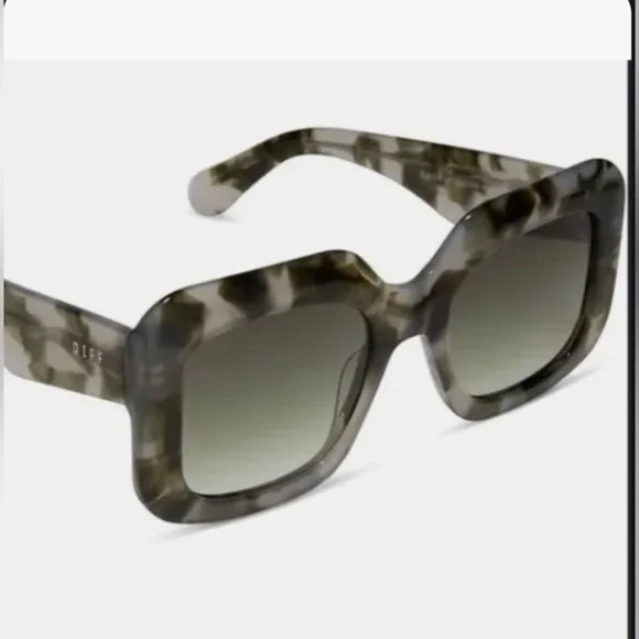 Diff‎ Giada Olive gray smoke gradient oversized Sunglasses brand new