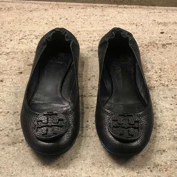 💝 Like NEW 💝 Tory Burch Black Pebbled Leather Minnie Ballet Flats