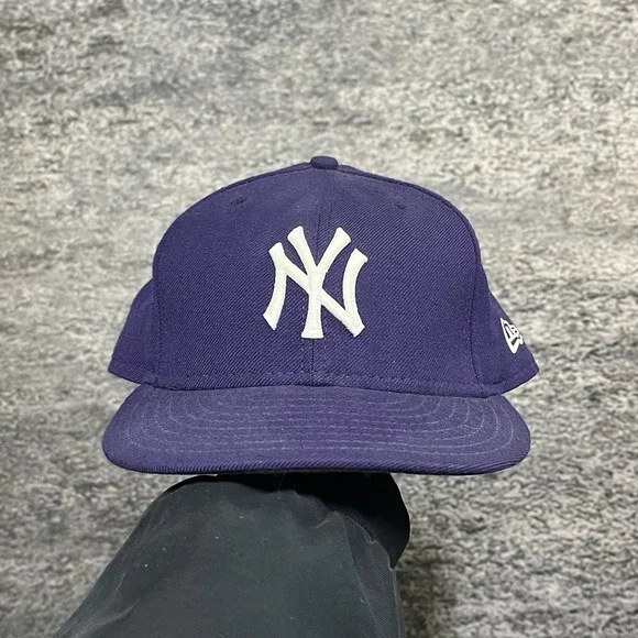 New Era 59Fifty New York Yankees Fitted Hat Purple MLB Embroidered‎ Wool Size 8