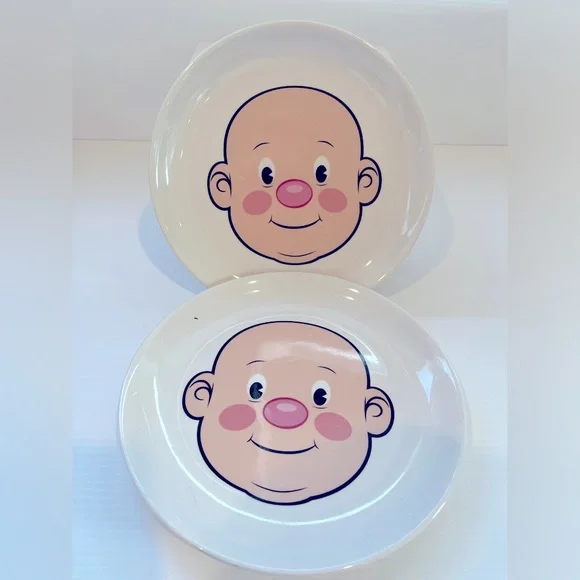 Set of 2: food face ceramic plates