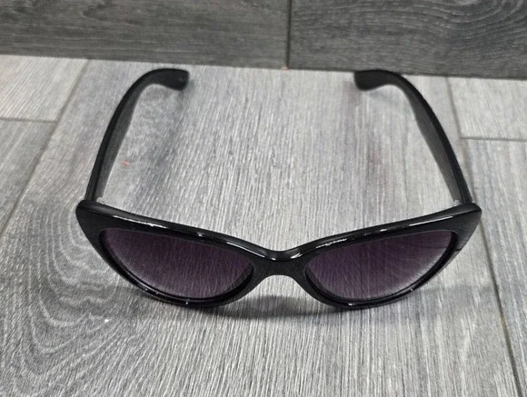 Betsey Johnson Black Sunglasses Animal Print Temples A009737