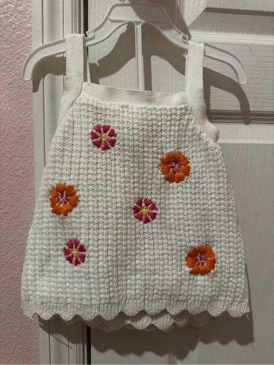 White Knit Floral Appliqué matching set