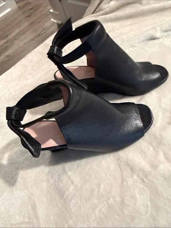 kate spade Black Leather Open-Toe Ankle-Wrap Wedge Sandals