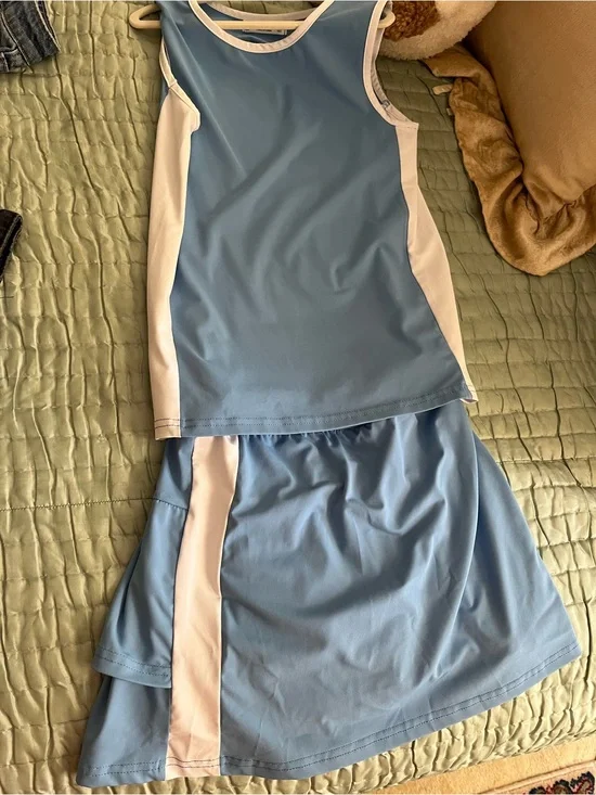 Girls athleisure set top and ruffled skort blue and white