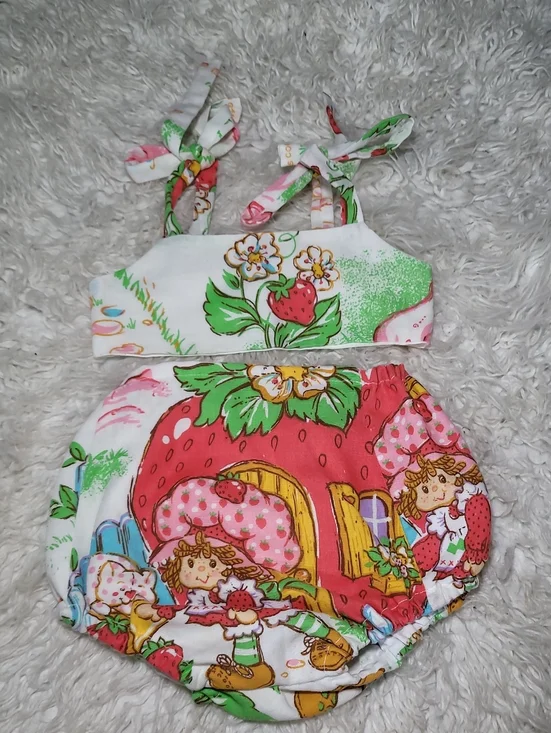 Vintage Kids Strawberry Cottage Two-Piece Set in White, Red & Green