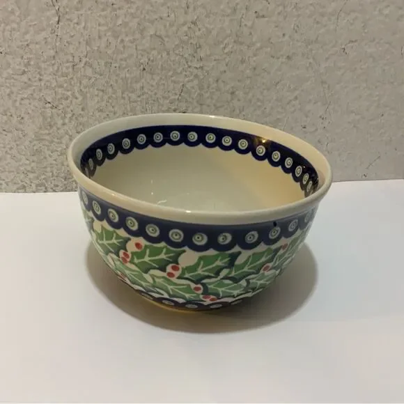 Boleslawiec Polish Pottery Christmas Holly Pinecones Serving Bowl Dish