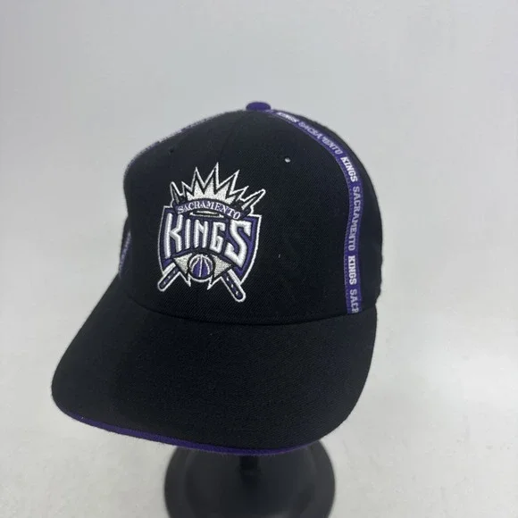 Sacramento Kings NBA Reebok Black Purple Cap Hat Logo Fitted ~ Size 7 1/8