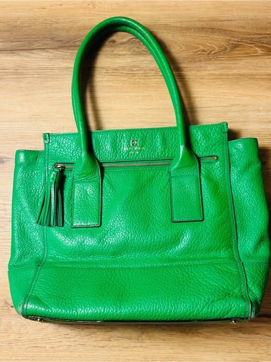 Kate Spade New York Green Pebbled Leather Tote Purse Tassel