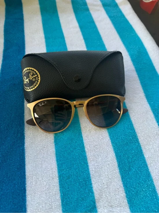 Ray-Ban Gold Frame Sunglasses with Gradient Black Lenses