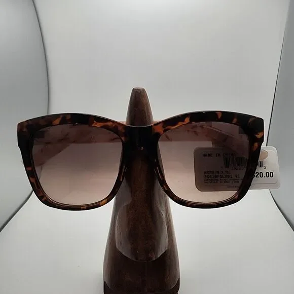 NWT Ophelie Roe Tortoiseshell & Cream Sunglasses