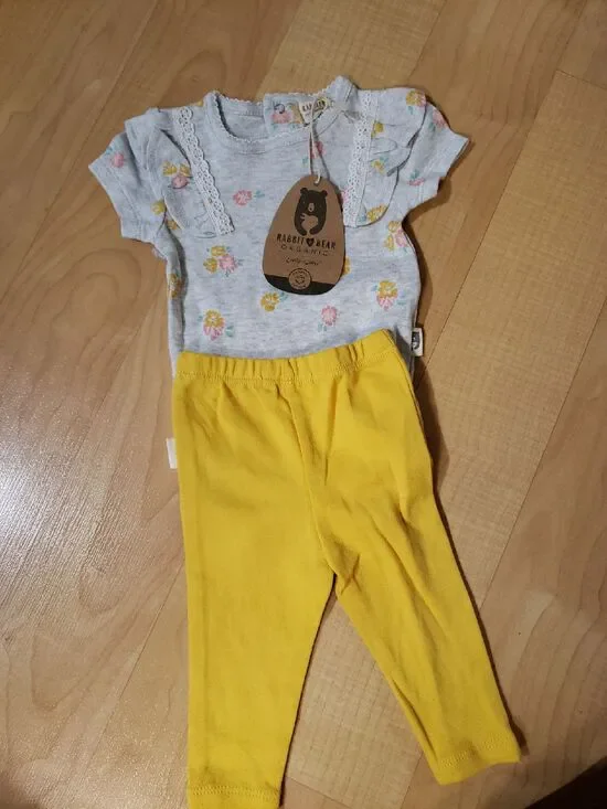 NWT Rabbit + Bear Organic Baby Girl Outfit Set Floral Top Yellow Pants 0-3M