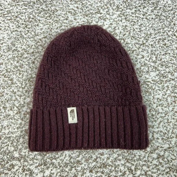 The North Face Hat Beanie Mens One Size Red Knit Winter‎ Outdoor Casual Hiking