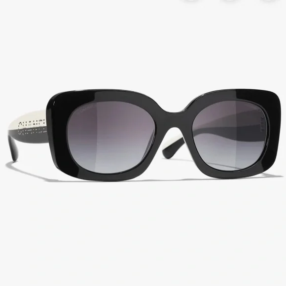 Chanel Black Oversized Square Women's sunglasses CH5563B
