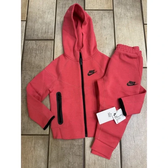 Size XS - Nike Sportswear Kids Tech Fleece Hoodie & Joggers Set Aster Pink 4