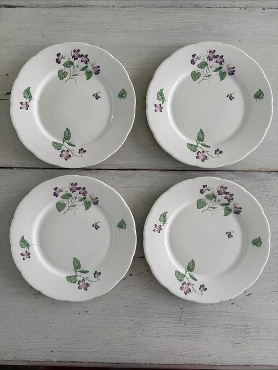 Lenox Spring Violets Salad Plates with Purple Violet Floral Motif - Set of 4