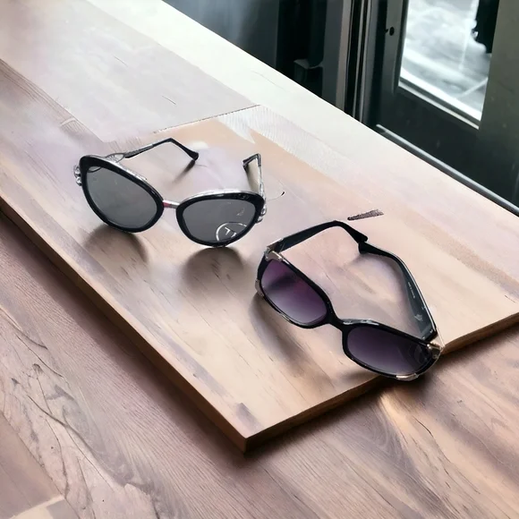 2 pairs of black and silver and black and gold sunglasses 50% Bundles of 2 or mo