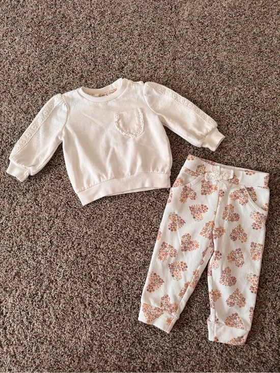 Cream with Ruffle Sweatshirt & Floral Heart Design Joggers Set