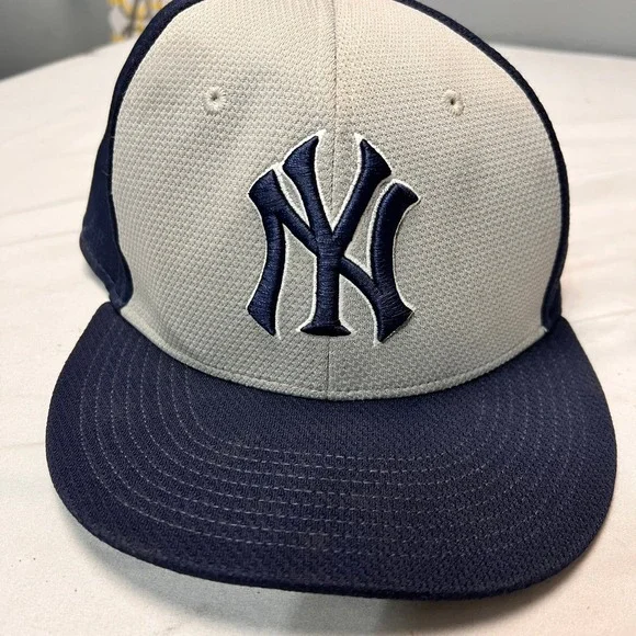 New York Yankees OC‎ Sports MLB Hat Navy Grey Q3 Technology OSFM Adjustable Cap