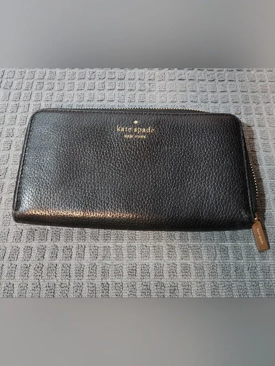 Kate Spade Leila Large Continental Wallet Black Pebbled Leather