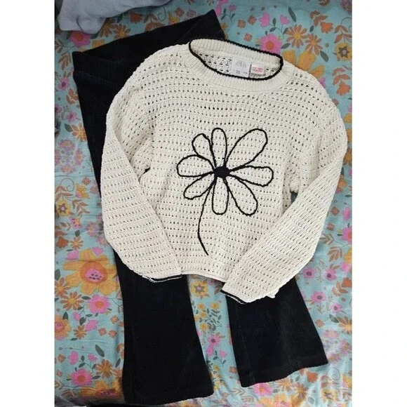 Zara Crochet Top (5-6) Cat&Jack Bottoms (4-5)