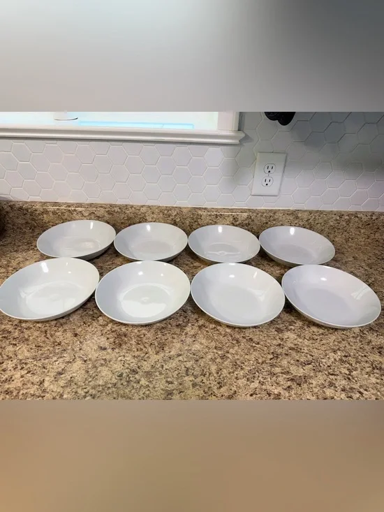 Set of White Ceramic Bowls - 8 Piece