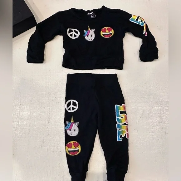 Flowers by Zoe (vintage!)  Black Emoji Unicorn Jogger Set
