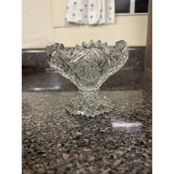 Vintage Imperial Glass NUCUT Whirling Star‎ Footed Jelly Pedestal Bowl