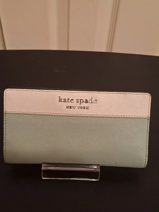 kate spade Mint Saffiano Leather Wallet , good pre-loved condition